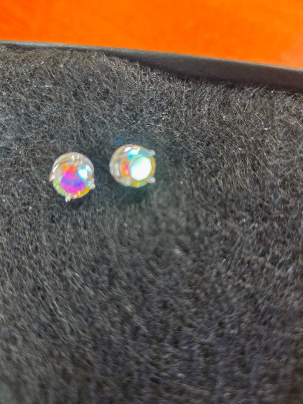 AURORA BOREALIS AND WHITE DIAMOND SIMULANTS THEY SPARKLE